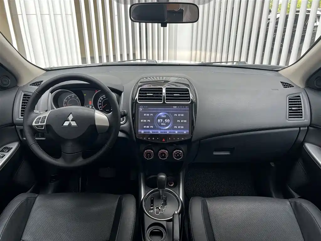 Mitsubishi ASX 2017 — фото 9