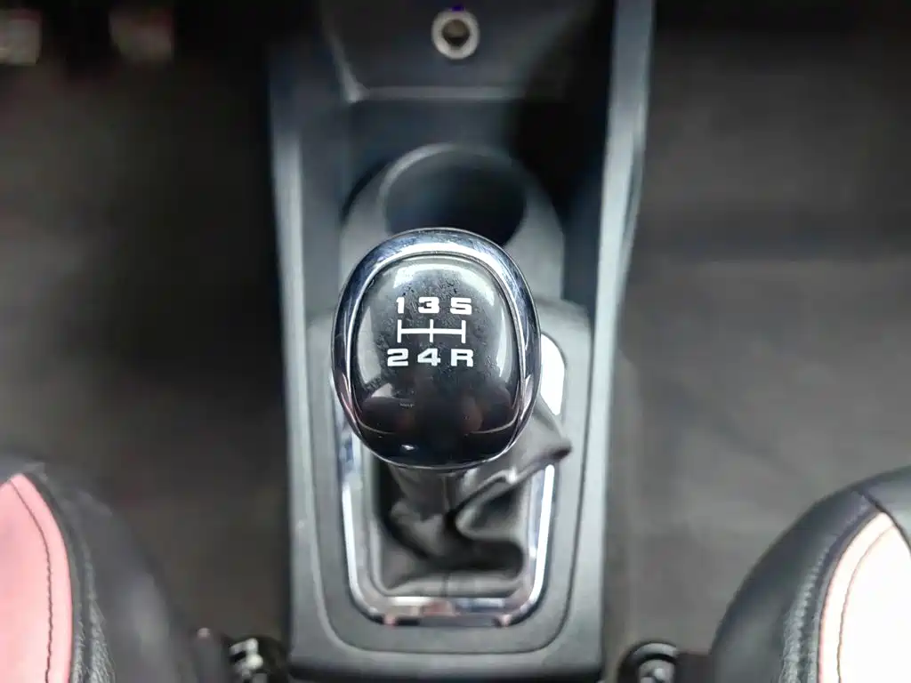 Dongfeng Fengshen AX3 2017 — фото 13