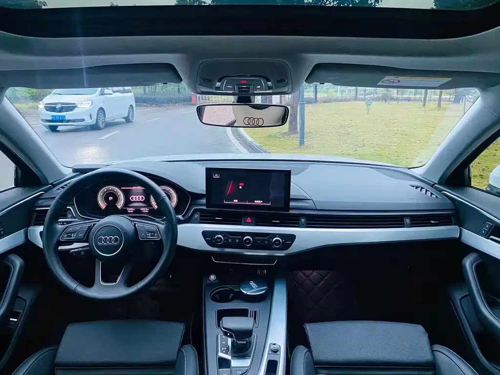 Audi A4L 2020
