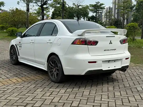 Mitsubishi Lancer EX 2016