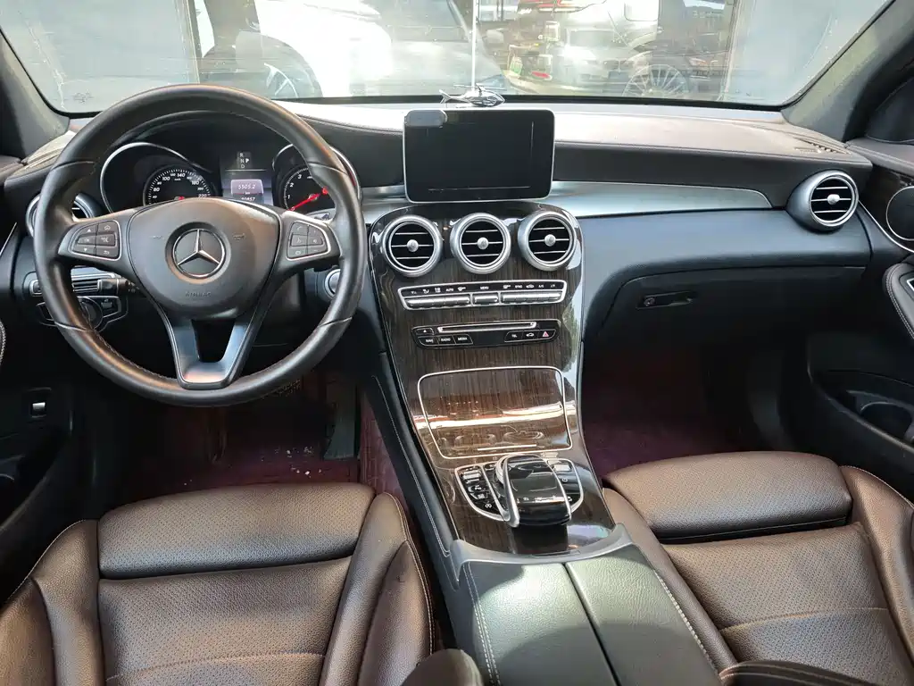 Mercedes-Benz GLC 2018