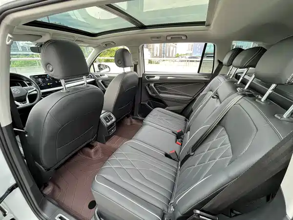 Volkswagen Tiguan L 2024