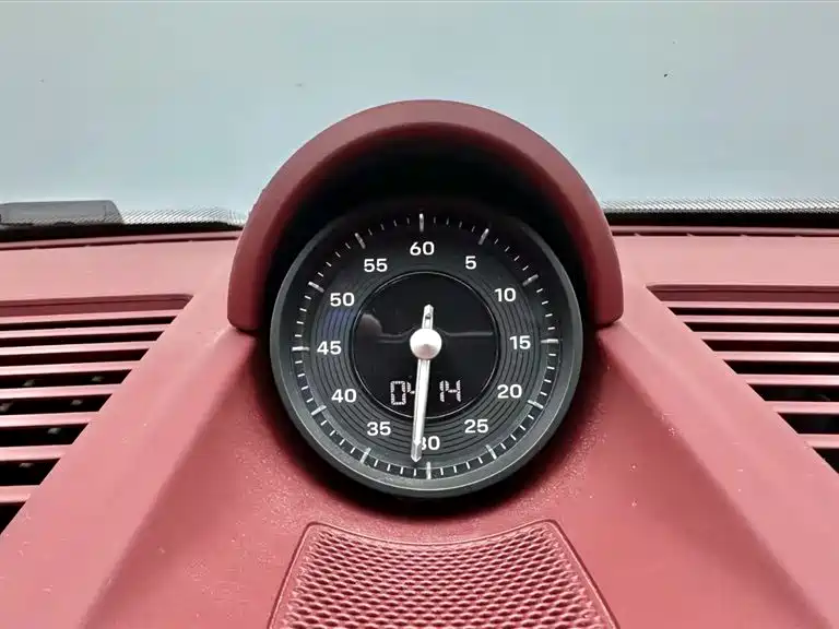 Porsche 911 2024 — фото 13