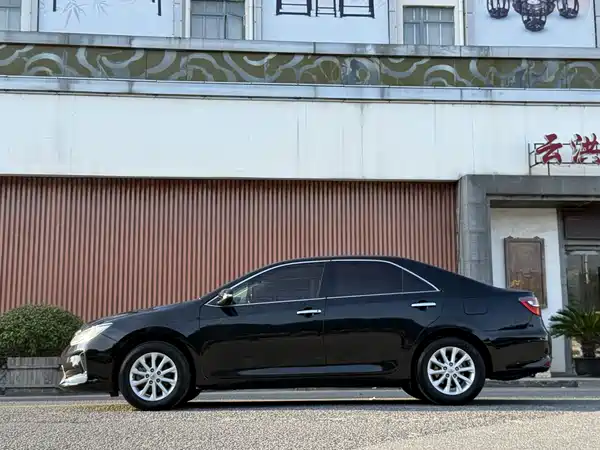 Toyota Camry 2017