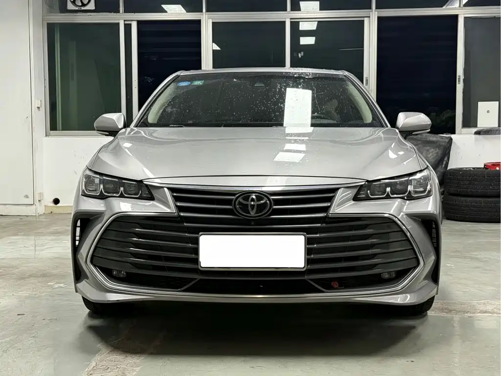 Toyota Avalon 2019 — фото 2