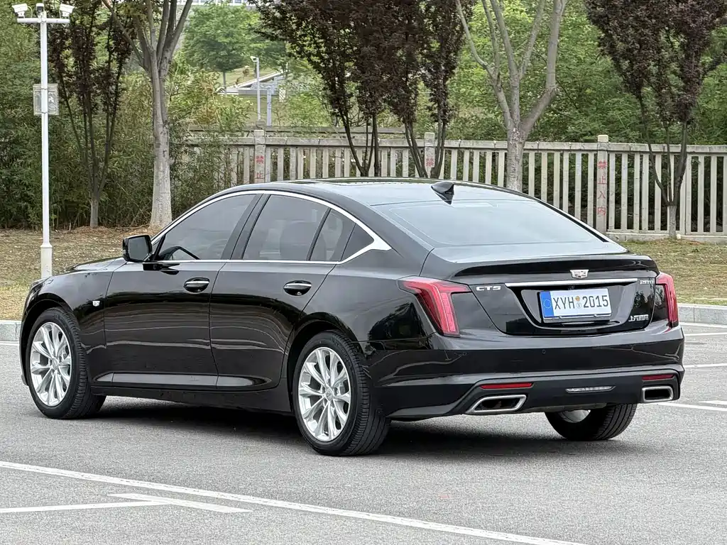 Cadillac CT5 2022 — фото 23
