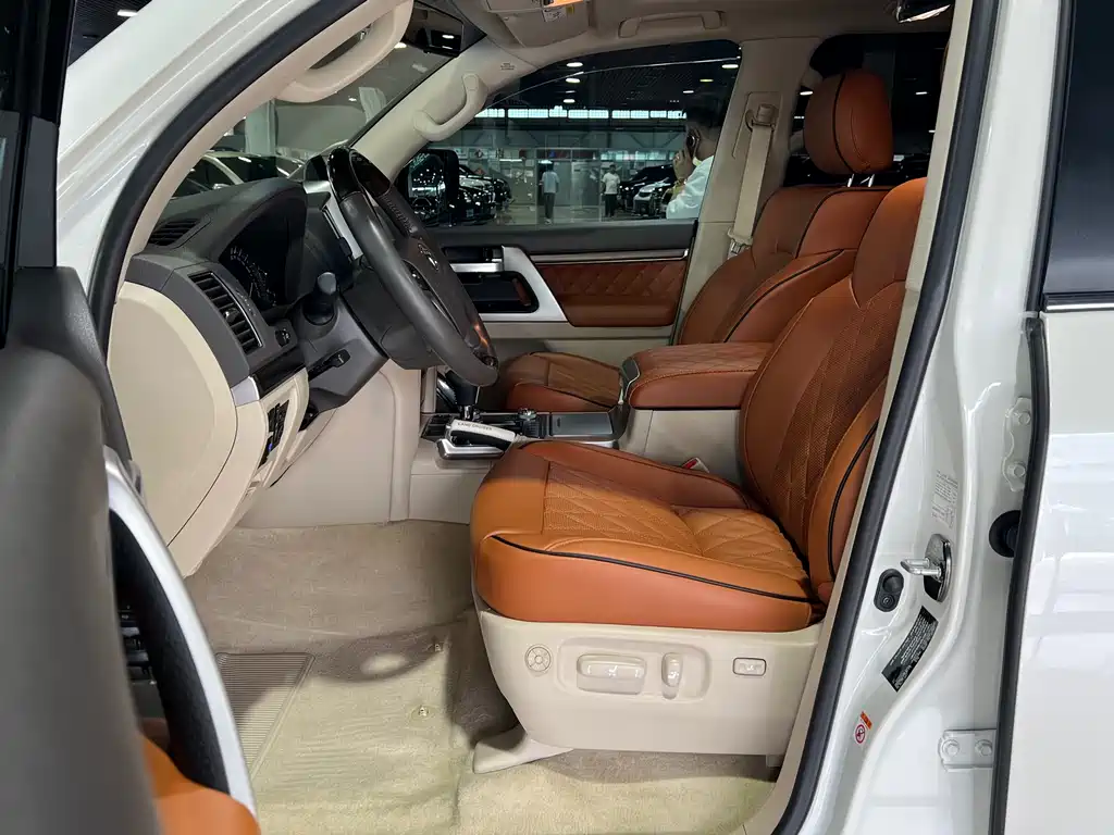 Toyota Land Cruiser 2019 — фото 13