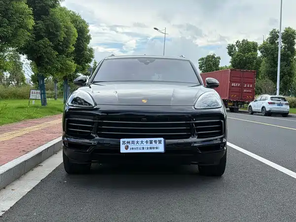 Porsche Cayenne 2022