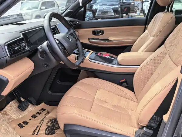NIO ES8 2021