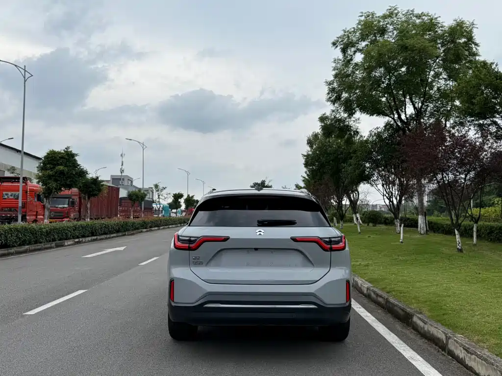 NIO ES6 2020