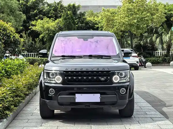Land Rover Discovery 2015
