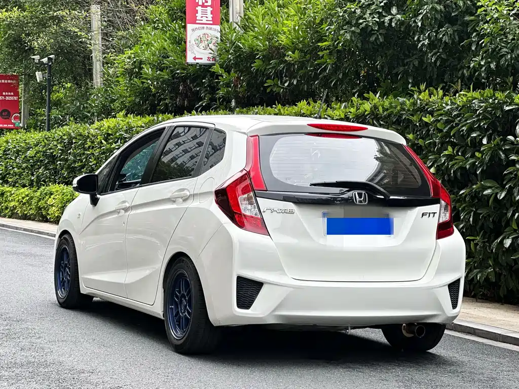 Honda Fit 2017 — фото 3