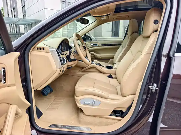 Porsche Cayenne 2015