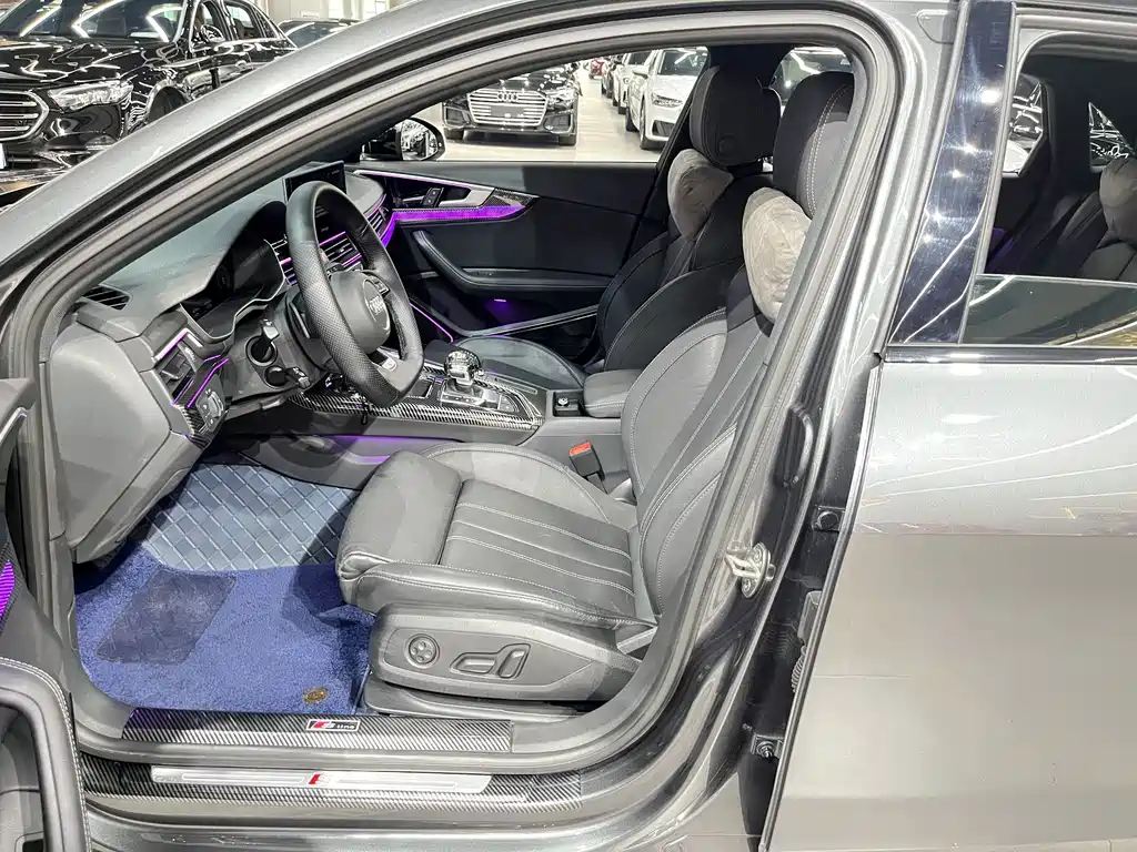 Audi A4L 2023