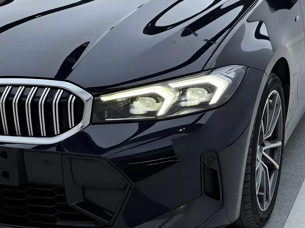 BMW 3 Series 2023 — фото 6