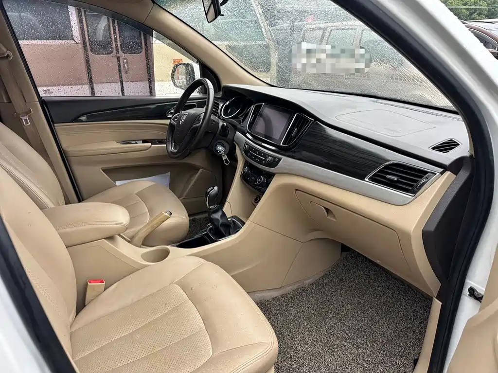 Baojun 730 2016