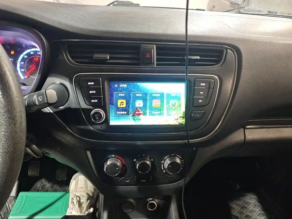 Changan Uno S 2023 — фото 9