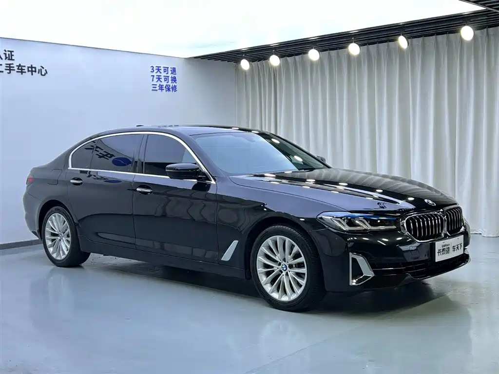 BMW 5 Series 2019 — фото 2