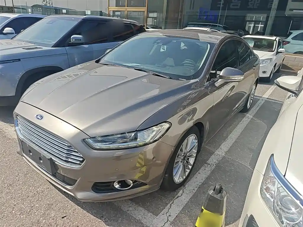Ford Mondeo 2015 — фото 2