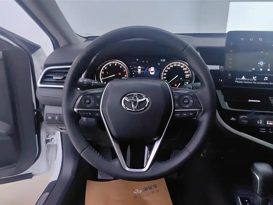 Toyota Camry 2024 — фото 15