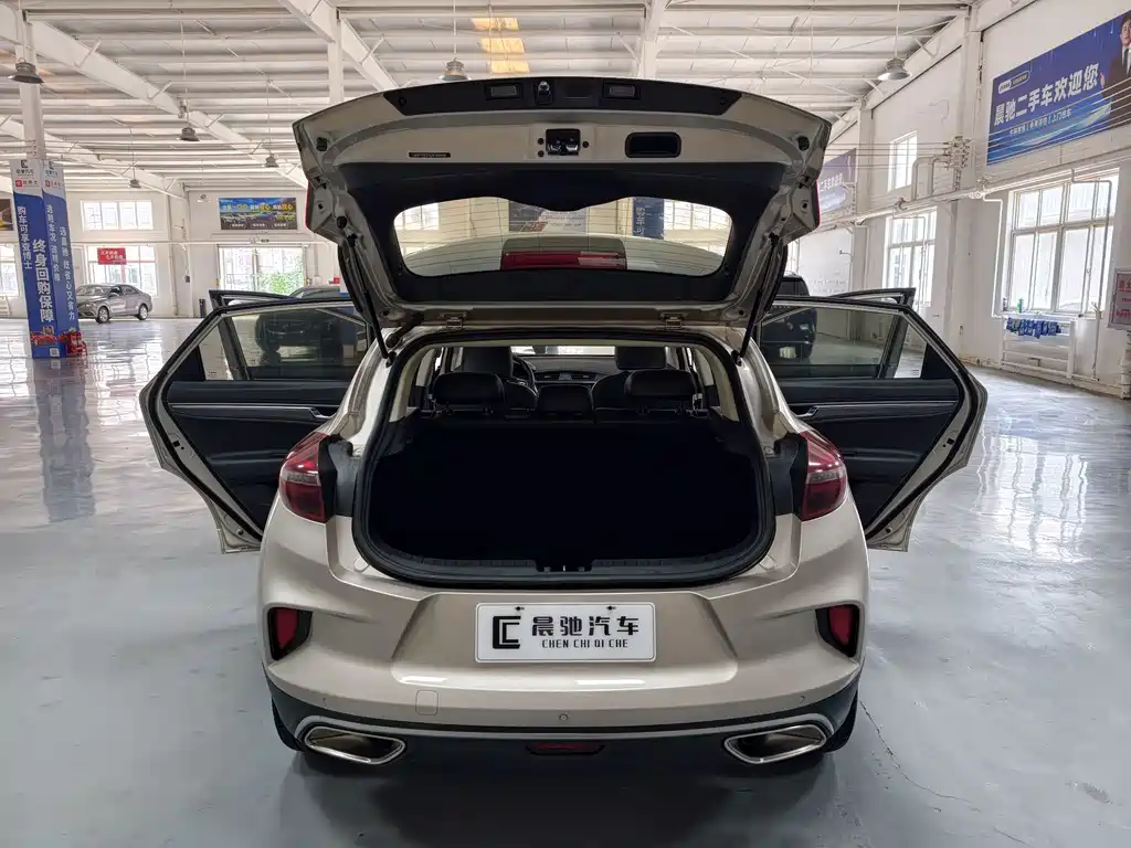 Geely Emgrand GS 2020 — фото 10