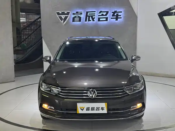 Volkswagen Viloran 2018