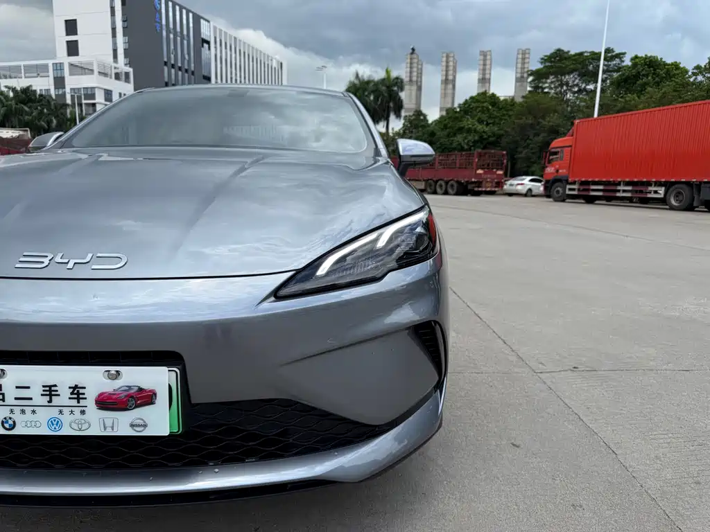 BYD Seal 05 DM-i 2025 — фото 10