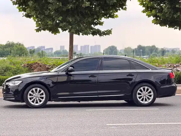 Audi A6L 2012