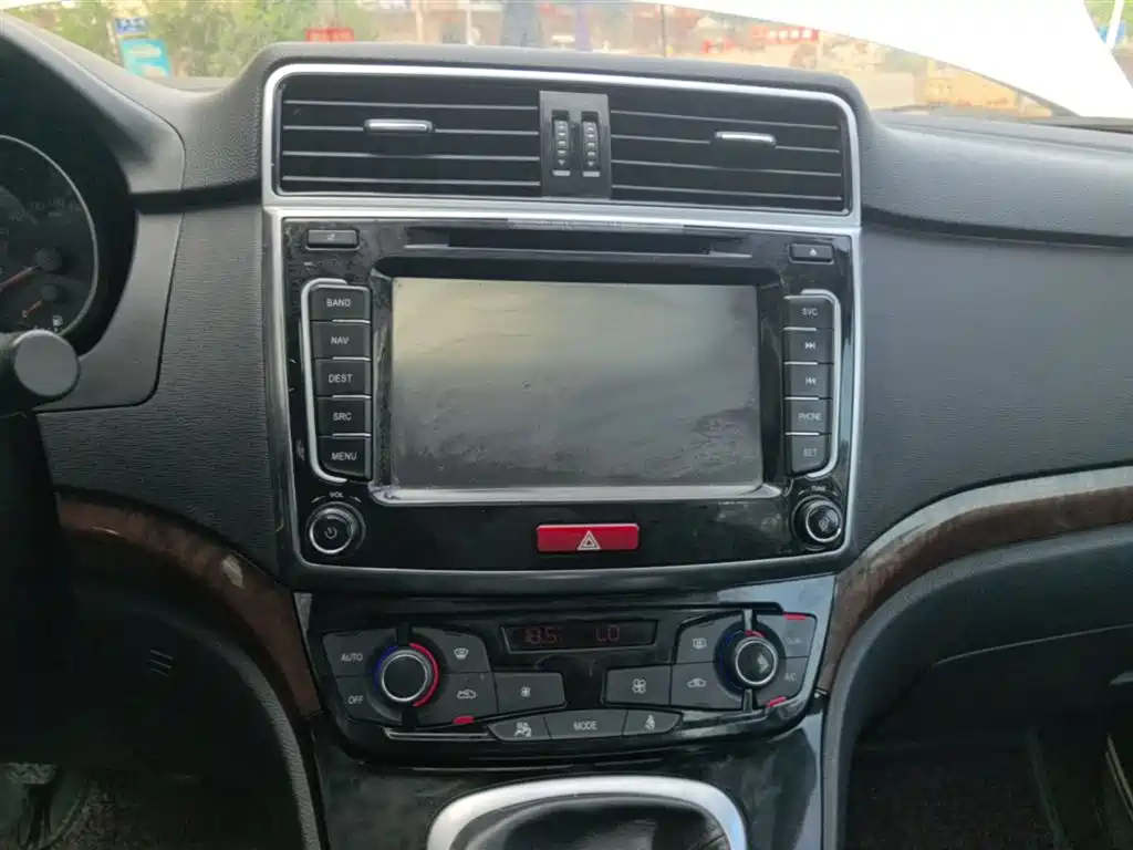 Haval H6 2015 — фото 13