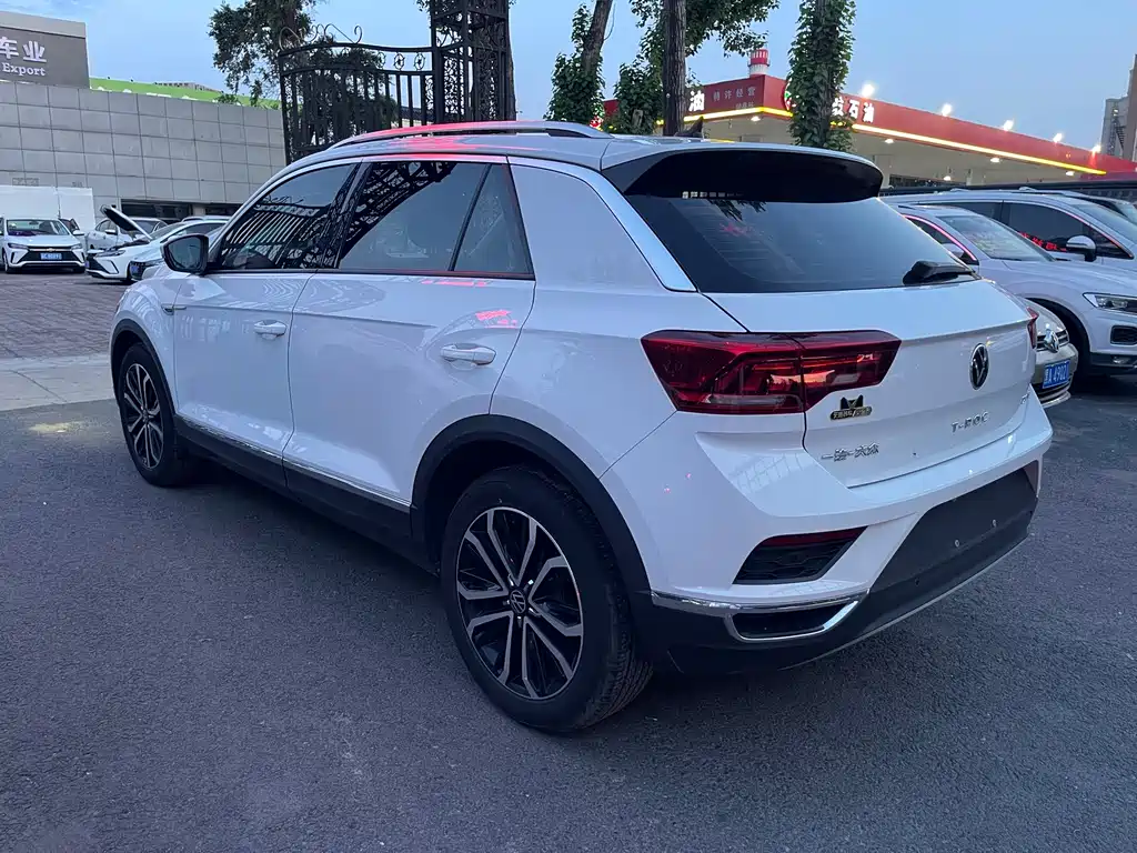 Volkswagen T-Roc 2022 — фото 9