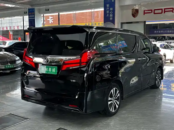 Toyota Alphard 2018