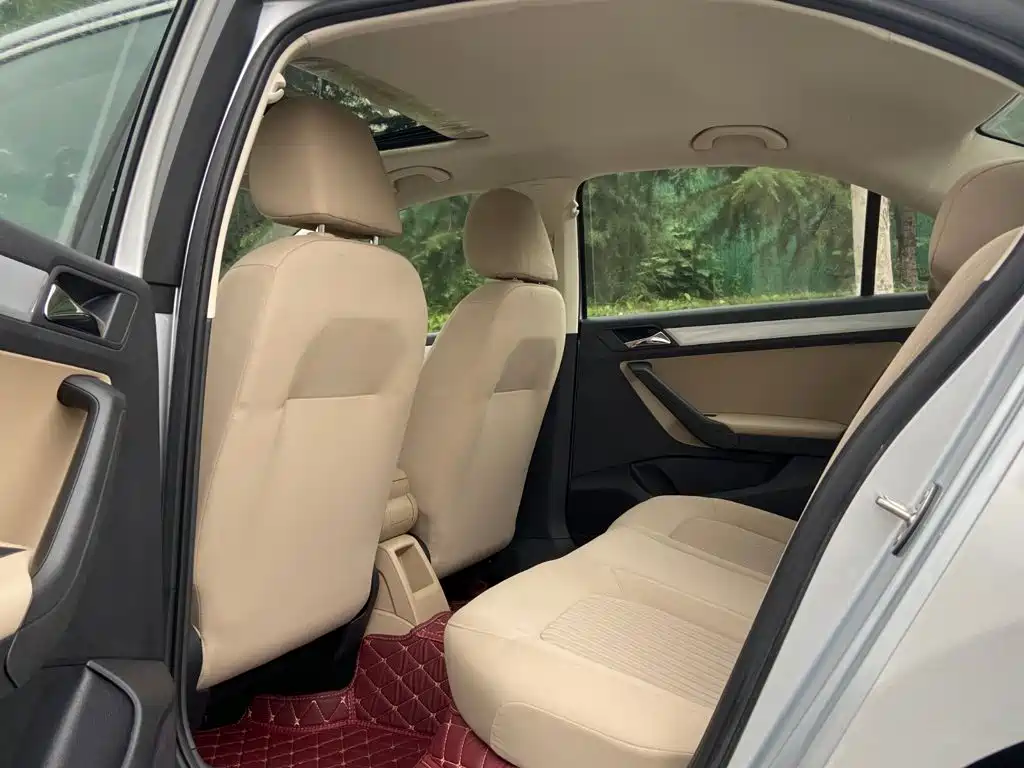 Volkswagen Jetta 2015