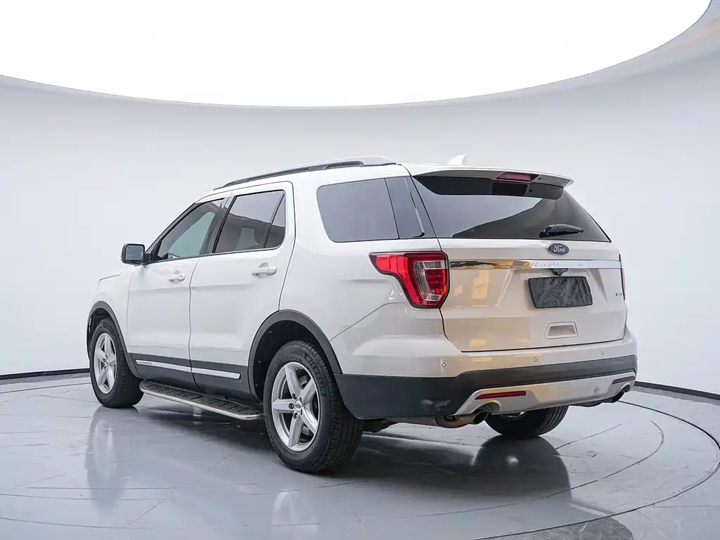 Ford Explorer 2018 — фото 7
