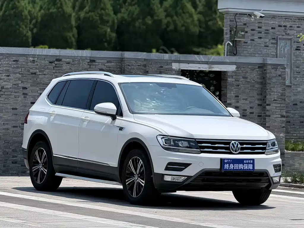 Volkswagen Tiguan L 2021 — фото 2