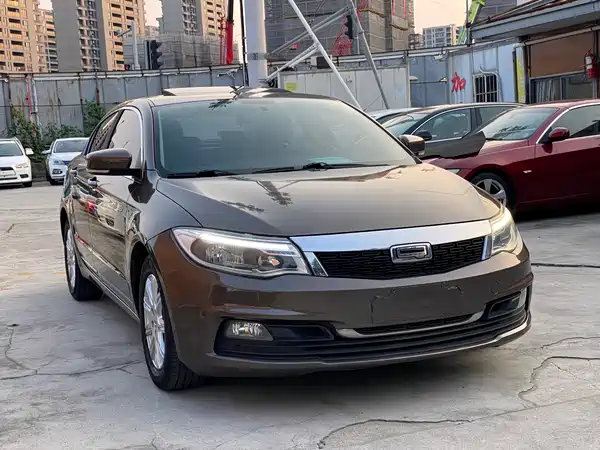 Qoros 3 2017