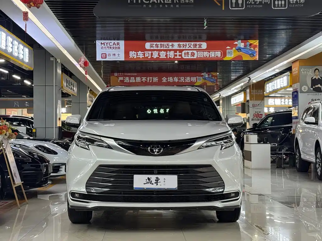 Toyota Sienna 2026 — фото 2