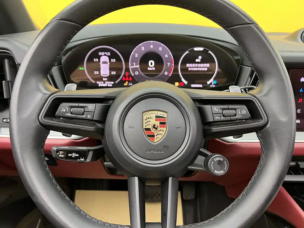 Porsche Cayenne 2025 — фото 10