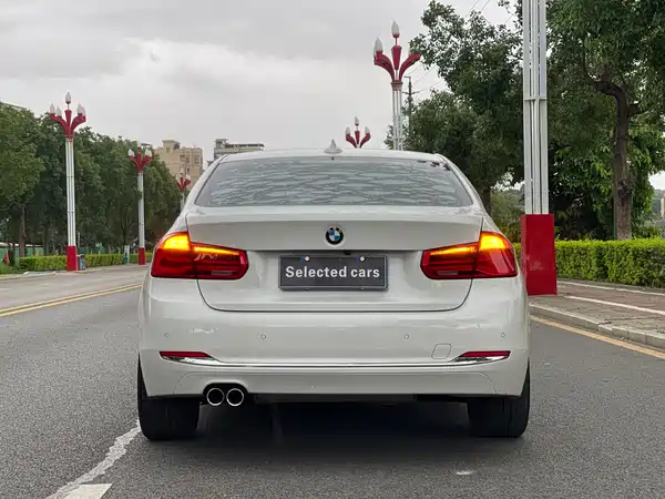 BMW 3 Series 2017