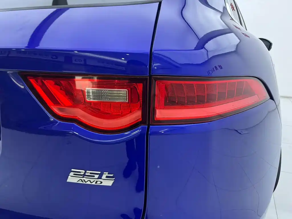 Jaguar F-PACE 2019 — фото 23
