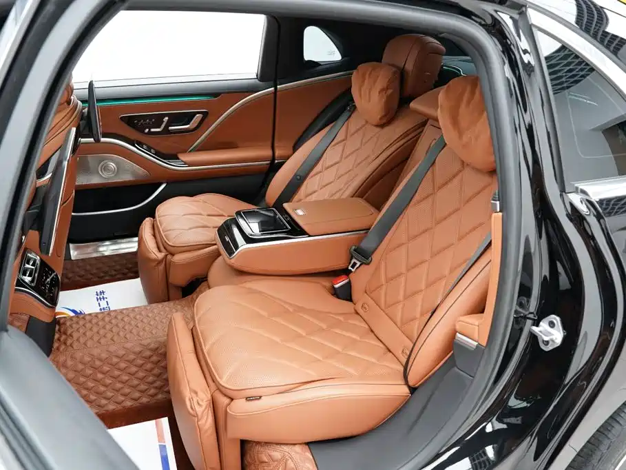 Mercedes-Benz Maybach S-Class 2022 — фото 18