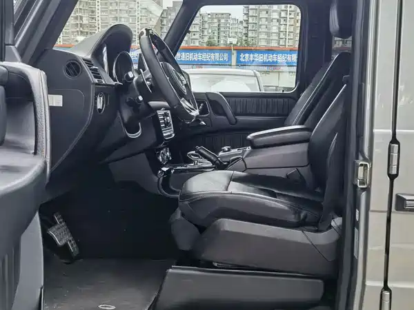 Mercedes-Benz G-Class 2015