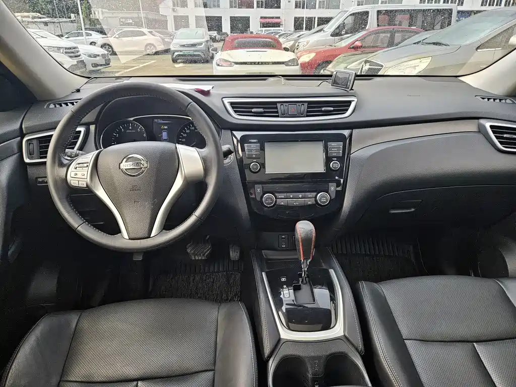 Nissan X-Trail 2015 — фото 9