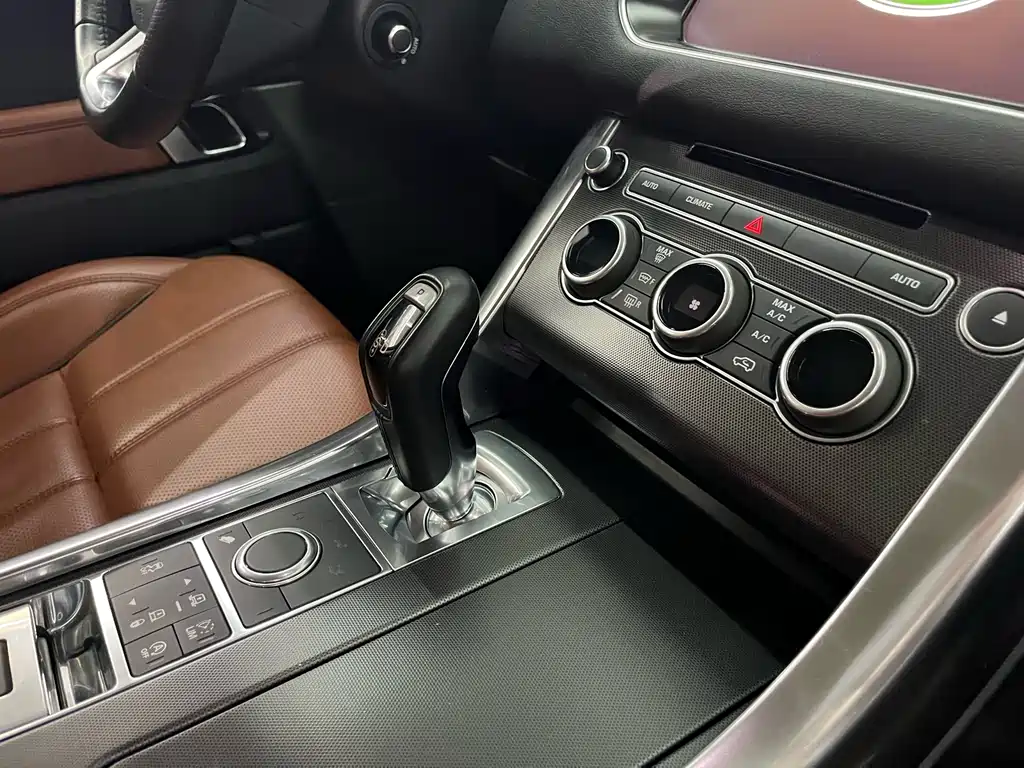 Land Rover Sport 2018 — фото 11
