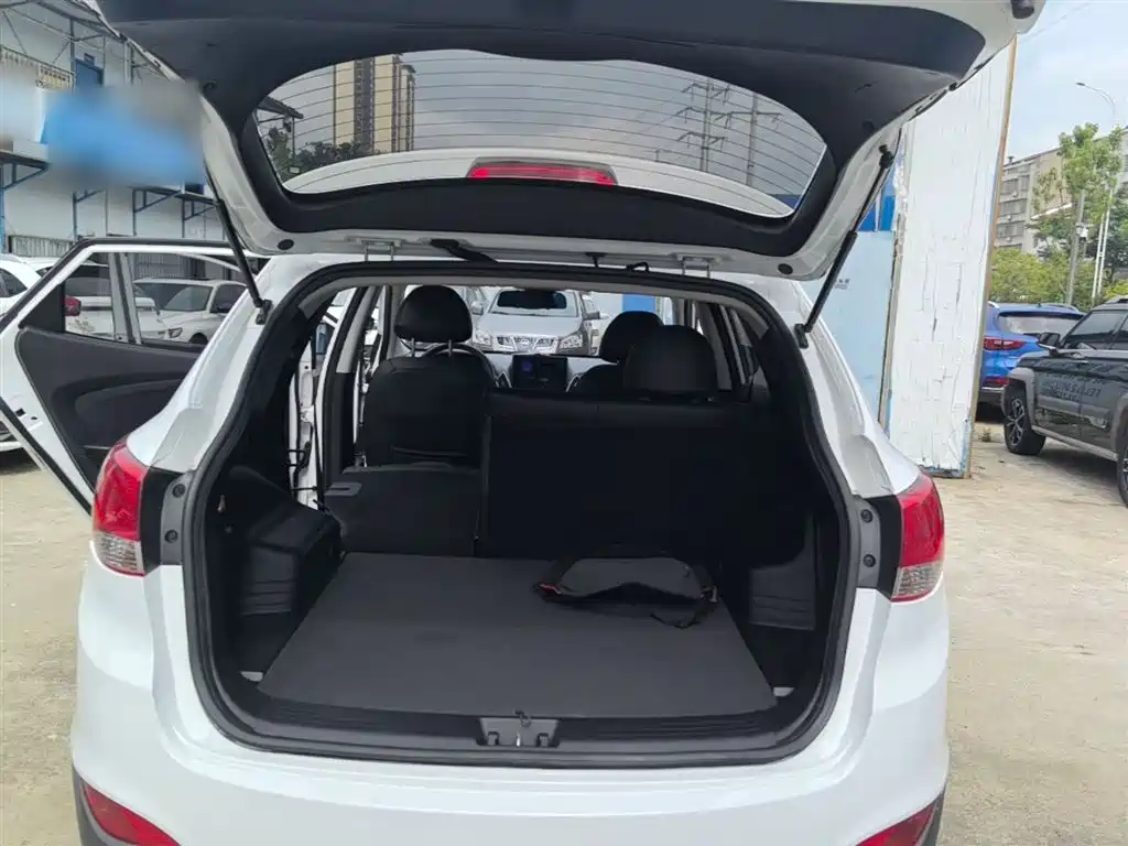Hyundai ix35 2016 — фото 19