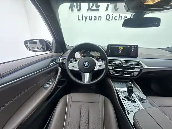 BMW 5 Series 2023