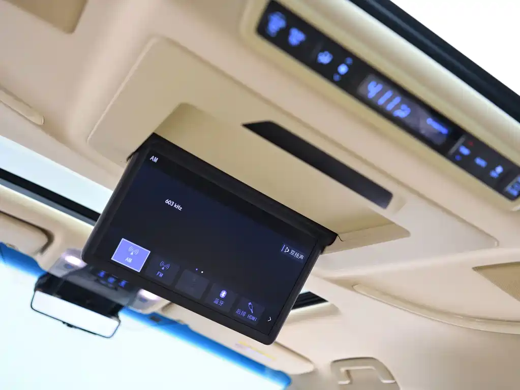 Toyota Vellfire 2020 — фото 17