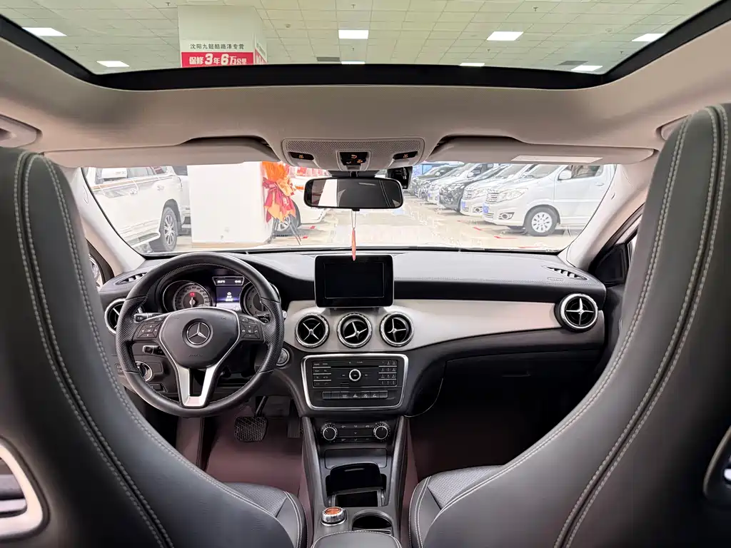 Mercedes-Benz GLA 2016 — фото 9