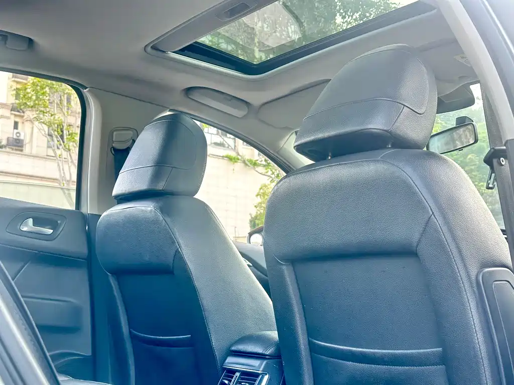 Citroen C4L 2015 — фото 23