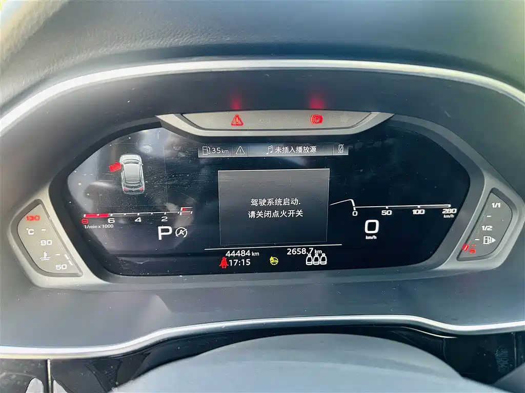 Audi Q3 Sportback 2023 — фото 4