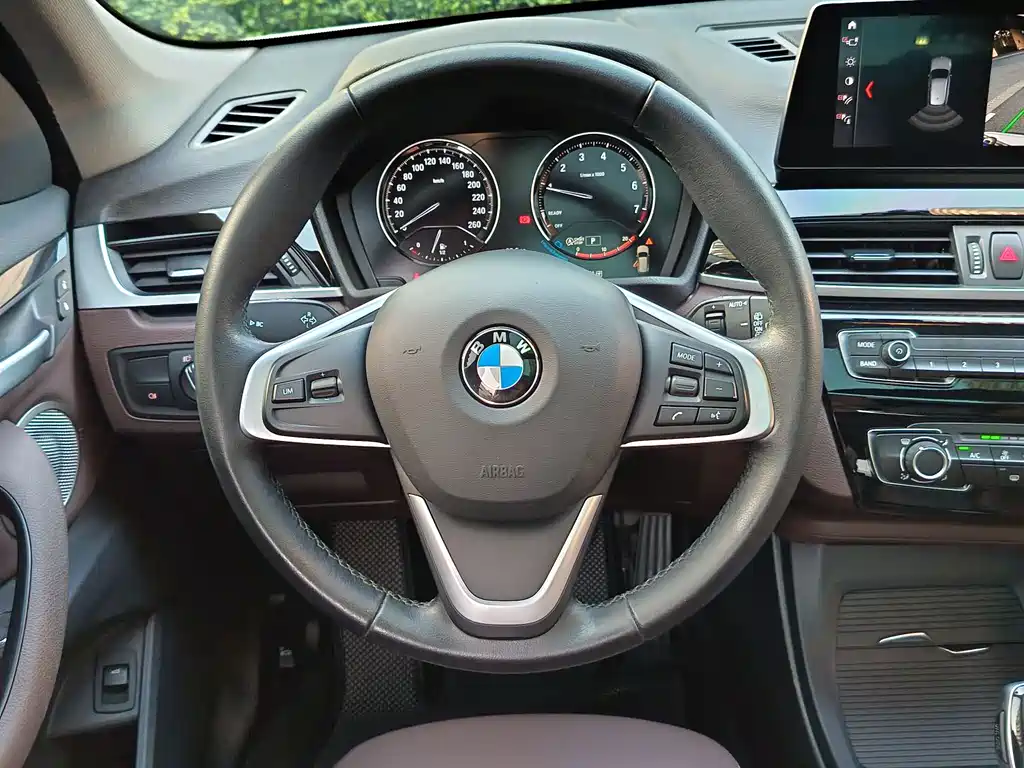 BMW X1 2022 — фото 8